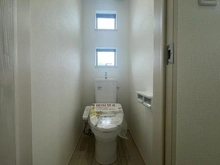 【神奈川県/横浜市都筑区東山田】都筑区東山田4丁目　新築戸建 トイレ