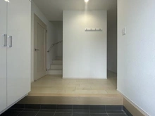 【神奈川県/横浜市都筑区東山田】都筑区東山田4丁目　新築戸建 玄関