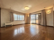 【神奈川県/横浜市青葉区柿の木台】青葉区柿の木台　中古戸建 リビング