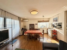 【神奈川県/横浜市青葉区つつじが丘】青葉区つつじが丘　中古戸建 リビング・ダイニング：2階