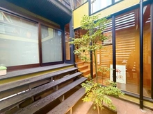 【神奈川県/川崎市麻生区上麻生】麻生区上麻生二丁目　中古戸建 中庭