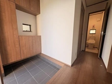 【神奈川県/横浜市青葉区荏田西】青葉区荏田西3丁目　新築戸建て 玄関