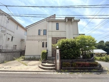 【神奈川県/横浜市緑区三保町】プラウドシーズン横浜中山 外観：2台駐車可能（車種による制限あり）