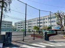 【神奈川県/横浜市緑区三保町】プラウドシーズン横浜中山 横浜市立三保小学校（現地より約300m）