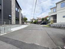 【神奈川県/横浜市青葉区荏田町】青葉区荏田町3期　1号棟 前面道路