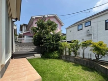 【神奈川県/横浜市青葉区桂台】青葉区桂台2丁目　中古戸建 庭