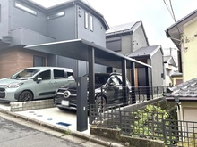 【神奈川県/横浜市緑区中山】緑区中山6丁目　中古戸建 外観：写真中央の建物