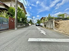 【神奈川県/横浜市青葉区鴨志田町】青葉区鴨志田町　新築戸建　1号棟 前面道路：南西側　幅員：約6.5ｍ