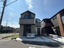 【神奈川県/相模原市南区上鶴間】相模原市南区上鶴間13期　新築戸建て2号棟 外観：全2棟／左側