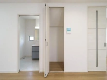 【神奈川県/相模原市南区相南】相模原市南区相南3丁目　新築戸建　2号棟 収納