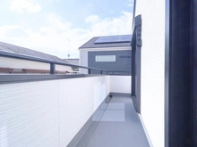 【神奈川県/相模原市南区相南】相模原市南区相南3丁目　新築戸建　2号棟 バルコニー