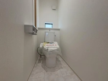 【神奈川県/横浜市緑区いぶき野】緑区いぶき野　新築戸建て　2‐K号棟 トイレ