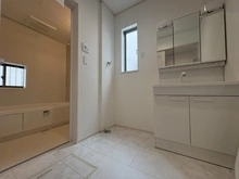 【神奈川県/横浜市緑区いぶき野】緑区いぶき野　新築戸建て　2‐K号棟 洗面所