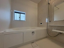 【神奈川県/横浜市緑区いぶき野】緑区いぶき野　新築戸建て　2‐K号棟 浴室