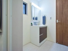 【神奈川県/横浜市鶴見区朝日町】鶴見区朝日町2丁目　新築戸建て1号棟　 洗面所