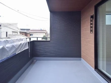 【神奈川県/横浜市鶴見区朝日町】鶴見区朝日町2丁目　新築戸建て1号棟　 バルコニー