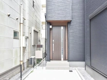 【神奈川県/横浜市鶴見区朝日町】鶴見区朝日町2丁目　新築戸建て2号棟　 アプローチ