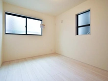 【神奈川県/横浜市鶴見区朝日町】鶴見区朝日町2丁目　新築戸建て2号棟　 洋室