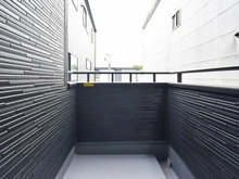 【神奈川県/横浜市鶴見区朝日町】鶴見区朝日町2丁目　新築戸建て2号棟　 バルコニー