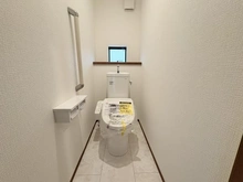 【神奈川県/横浜市港北区下田町】港北区下田町　新築戸建　B号棟 トイレ