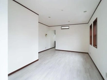 【神奈川県/横浜市青葉区大場町】青葉区大場町　中古戸建 リビング・ダイニング