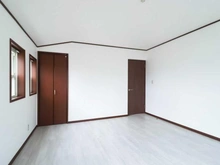 【神奈川県/横浜市青葉区大場町】青葉区大場町　中古戸建 洋室