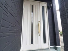 【神奈川県/横浜市青葉区大場町】青葉区大場町　中古戸建 玄関