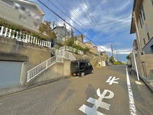 【神奈川県/横浜市青葉区田奈町】青葉区田奈町　中古戸建 前面道路