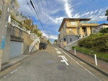 【神奈川県/横浜市青葉区田奈町】青葉区田奈町　中古戸建 前面道路