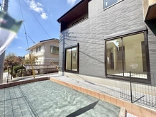 【神奈川県/横浜市青葉区すみよし台】青葉区すみよし台　新築戸建て 庭