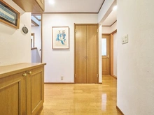 【神奈川県/横浜市青葉区あかね台】青葉区あかね台1丁目　中古戸建 玄関