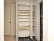 【神奈川県/川崎市麻生区王禅寺東】麻生区王禅寺東6丁目7期　2号棟 収納