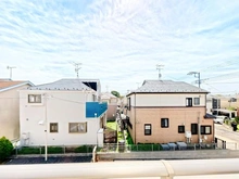 【千葉県/市川市柏井町】市川市柏井町三丁目　中古戸建 バルコニー：眺望は、将来に渡り当社が保証するものではありません