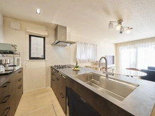 【千葉県/千葉市美浜区磯辺】千葉市美浜区磯辺三丁目　中古戸建 キッチン