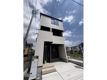 【千葉県/船橋市前原西】船橋市前原西1丁目 　新築戸建　1号棟 外観：全3棟/手前側