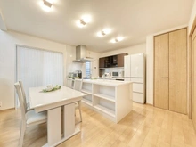 【千葉県/市川市東菅野】市川市東菅野三丁目　中古戸建 リビング・ダイニング