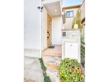 【千葉県/市川市東菅野】市川市東菅野三丁目　中古戸建 玄関