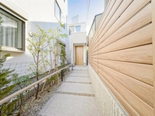 【東京都/目黒区南】目黒区南3丁目　中古戸建 アプローチ