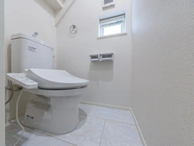 【埼玉県/朝霞市本町】朝霞市本町2丁目 新築戸建 B号棟 トイレ：1階