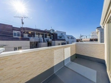 【埼玉県/朝霞市本町】朝霞市本町2丁目 新築戸建 B号棟 ルーフバルコニー：南側