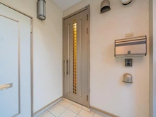 【神奈川県/川崎市中原区上丸子八幡町】上丸子八幡町　賃貸併用住宅 玄関