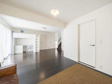 【神奈川県/茅ヶ崎市柳島海岸】茅ヶ崎市柳島海岸　戸建 洋室：家具調度品は価格に含まれません