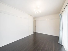 【神奈川県/茅ヶ崎市柳島海岸】茅ヶ崎市柳島海岸　戸建 洋室：家具調度品は価格に含まれません