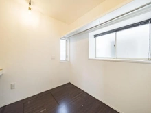 【神奈川県/茅ヶ崎市柳島海岸】茅ヶ崎市柳島海岸　戸建 ウォークインクローゼット：家具調度品は価格に含まれません