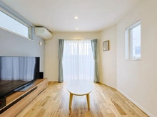 【神奈川県/川崎市高津区北見方】川崎市高津区北見方二丁目中古戸建 リビング