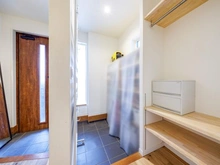 【神奈川県/川崎市高津区北見方】川崎市高津区北見方二丁目中古戸建 玄関