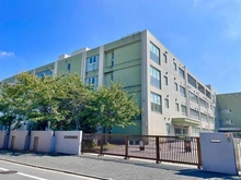 【神奈川県/川崎市高津区北見方】川崎市高津区北見方二丁目中古戸建 川崎市立東高津小学校（現地より約195m）