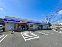 【神奈川県/川崎市高津区北見方】川崎市高津区北見方二丁目中古戸建 ローソン川崎北見方一丁目店（現地より約525m）