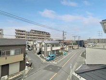 【神奈川県/川崎市中原区宮内】川崎市中原区宮内一丁目　中古戸建 眺望：北側前面道路の眺望です。
