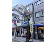【神奈川県/川崎市中原区新丸子町】川崎市中原区新丸子町　店舗併用住宅 外観：写真中央